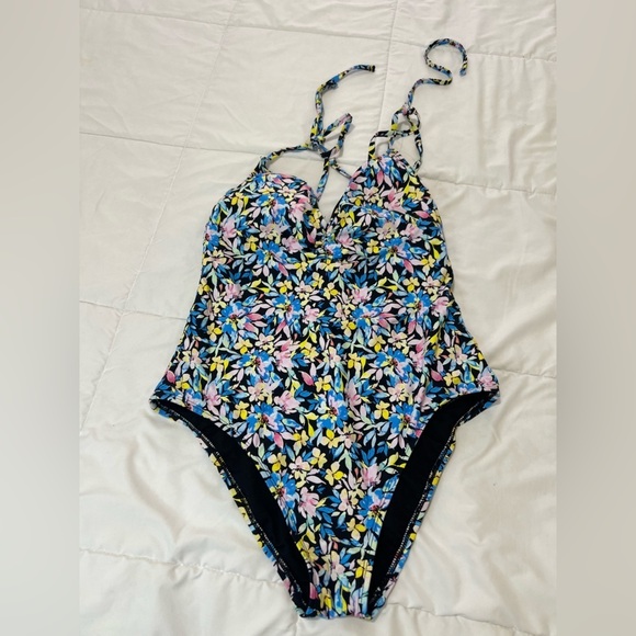 Shade & Shore Floral One Piece Swimsuit size L - Picture 2 of 11